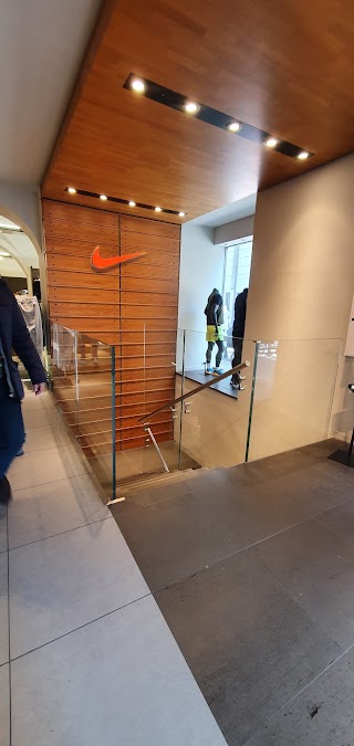 Nike Store