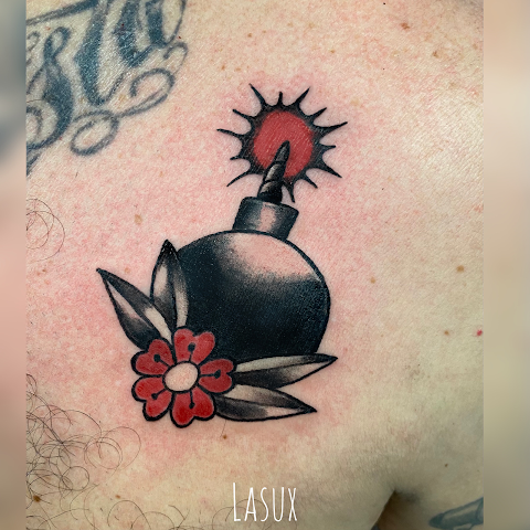 LaSux Tattoo