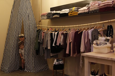 Me-me’ concept store