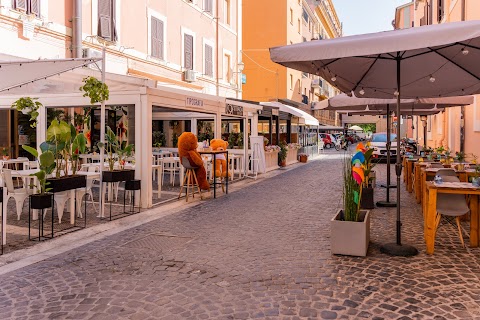 STRADA HAMBURGHERIA GOURMET Civitavecchia