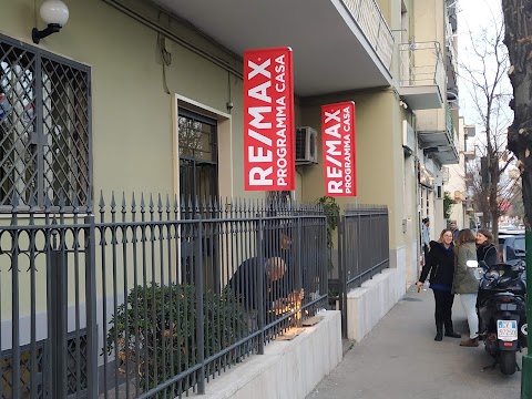 Agenzia Immobiliare RE/MAX Programma Casa Casoria