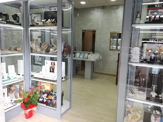 Pensieri Preziosi outlet zone, orologi gioielli