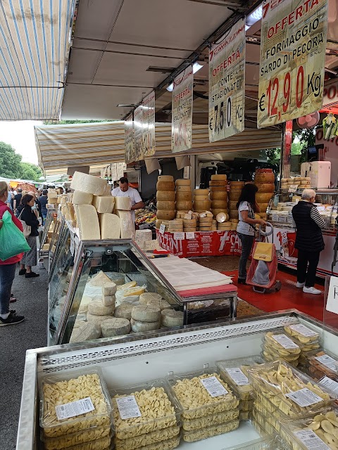 Mercato di Salò - Market Square - Marktplatz