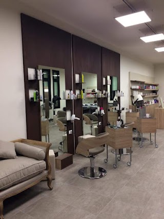 Hair Center (S.N.C.) parrucchieri unisex