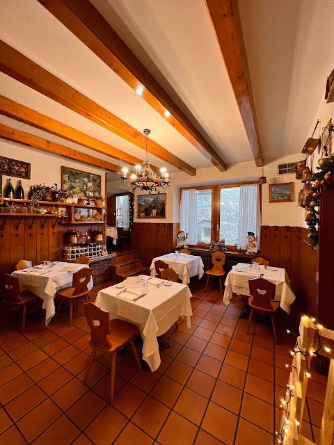 Trattoria Piè di Castello Sas