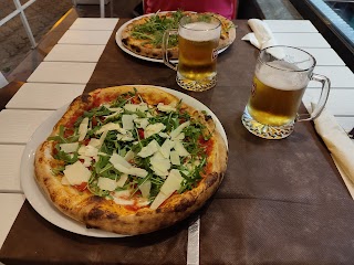 Pizzeria Pomodoro Rosso