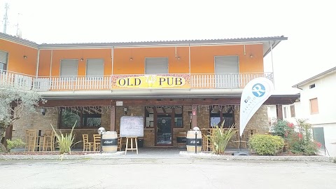 76 Old Pub