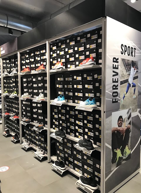 adidas Outlet Store Locate di Triulzi