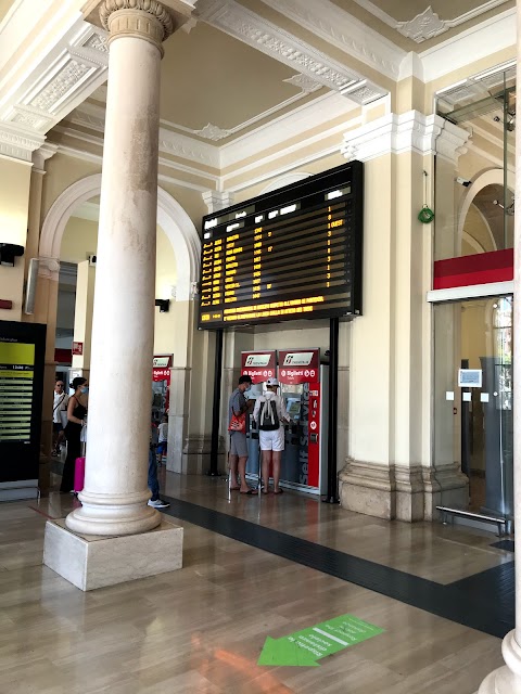 Stazione di Bari centrale