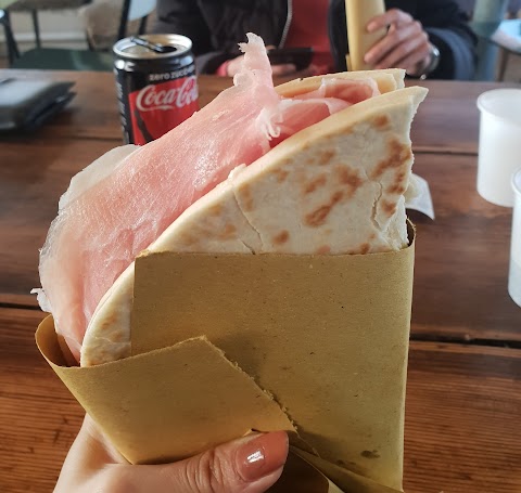 Il Chiosco di Massa - piadina, crescioni e pizza fritta