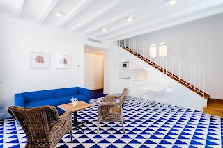 Maison Blu - Intimate GuestHouse