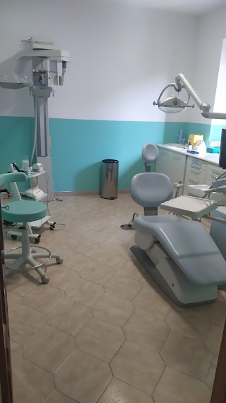 Studio dentistico Dott. Camussi Francesco Carmagnola