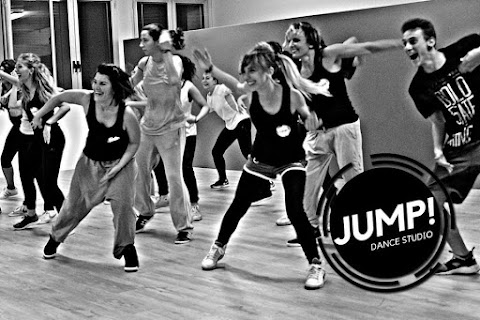 JUMP DANCE STUDIO