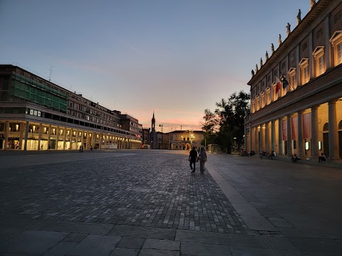 Piazze dei Teatri