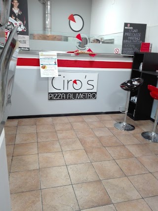 Ciro's Pizza al Metro