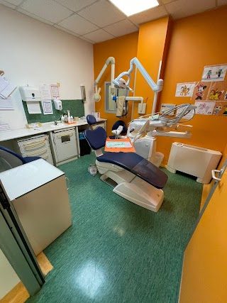 Centro Odontostomatologico Via Livigno