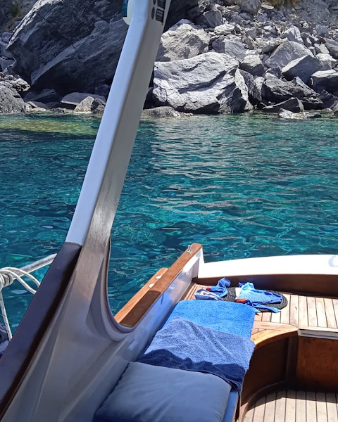 CERASELLA Escursioni in barca alle Isole Eolie| Exclusive boat trips| Private Boat Tours| Boat trips to the Aeolian Islands