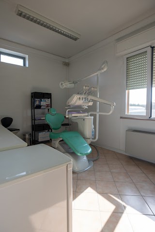 Studio Dentistico Dott.ssa Elisa Zanzucchi