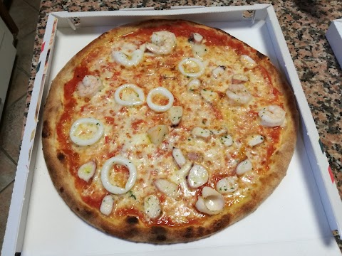 Azz Che Pizza
