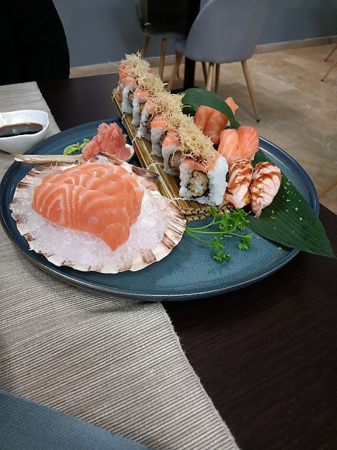 Combo Quattro Sushi Restaurant