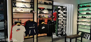 SNEAKERS PORTICI