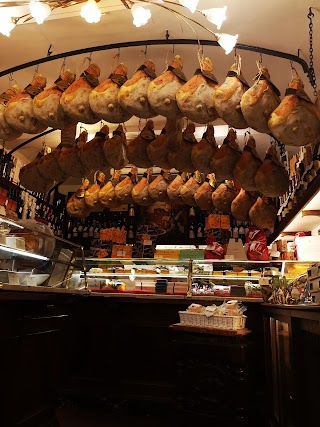 Salumeria Hosteria Giusti