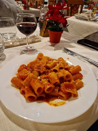 Ristorante amatori bocce sassi da Irene e Mary