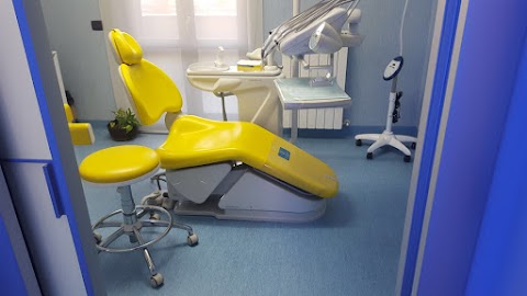 STUDI DENTISTICI GIACALONE (GRAGNANO TREBBIENSE)