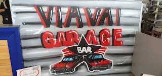 Viavai Garage bar