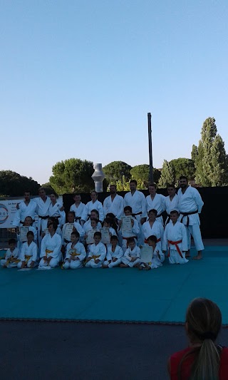 KARATE AURELIA