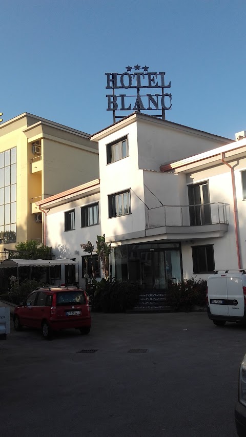 Hotel Blanc