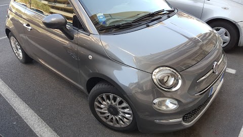 Noleggio Auto e Furgoni Maggiore AmicoBlu - Roma EUR