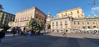 Tourist Point Piazza Dante