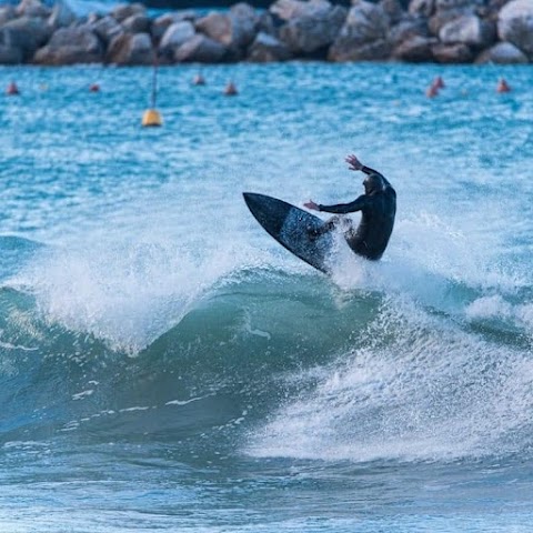 Rip Curl Store - Levanto Surf & School.