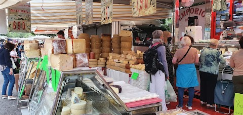 Mercato di Salò - Market Square - Marktplatz