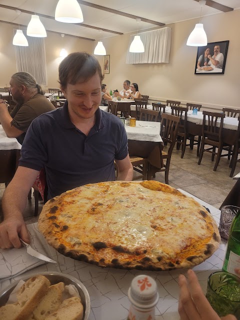 Ristorante Pizzeria Italia Di Gregorio Cuomo