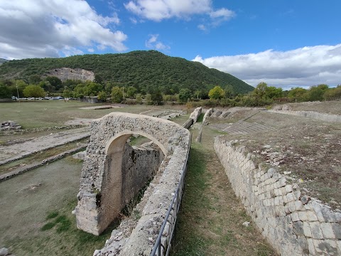 Anfiteatro Romano di Amiternum