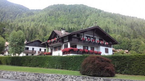 Residence Rta La Rosa Delle Dolomiti