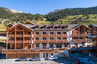 Le Chalet Blanc Hotel & Spa