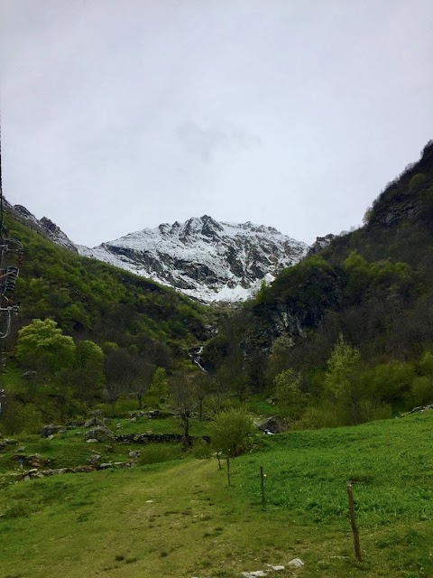 Sentiero per la Cascata di Fondo e Tallorno