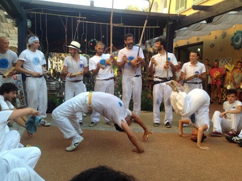 Corsi di Capoeira per adulti e bambini