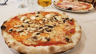 Pizzeria Qualita' E Cortesia Di Curti Teresa dal 1993
