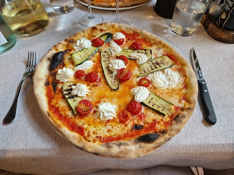 Pizzeria Ristorante La Cascina