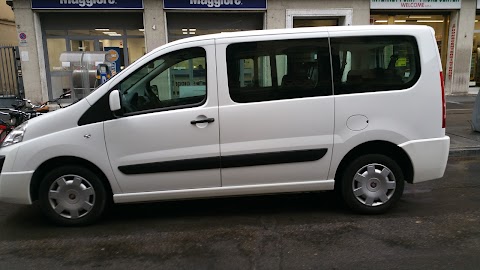 Noleggio Auto e Furgoni Maggiore AmicoBlu - Firenze Centro