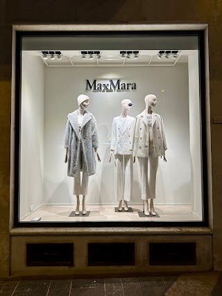 Max Mara