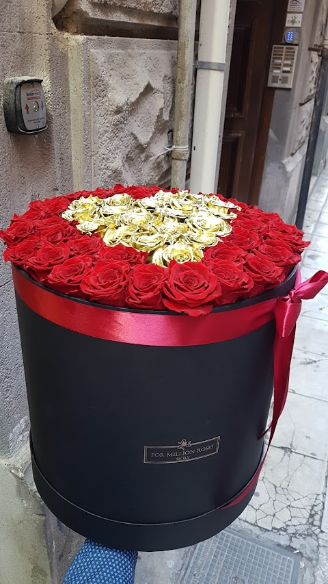 For Million Roses Sicily - Luxury Flowers Boxes