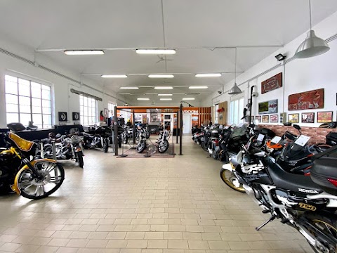 Vroom Auto Milano - Vendita auto e moto usate e noleggio