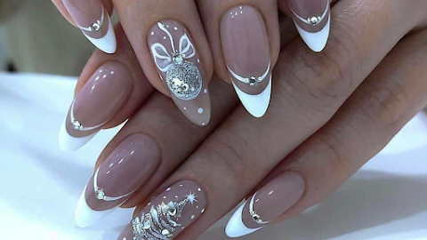 10＋10 Nail Art - Manicure- pedicure - Massaggi -Nails a Milano Affori