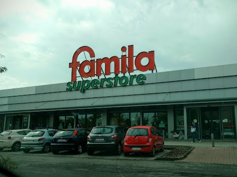 Famila Superstore Crema