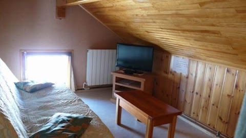 Location Appartement dans Chalet 5/6 pers au pied des pistes de ski de fonds,proche de sentiers de randonnées,en Savoie